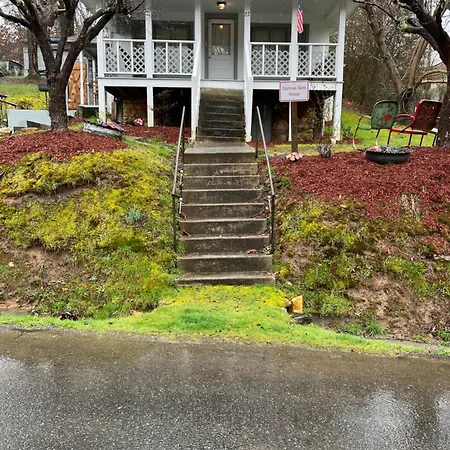 Cochran Farm House